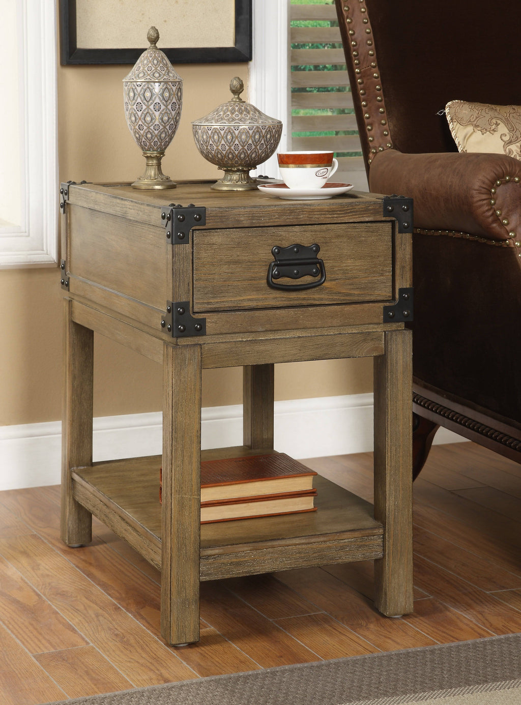 Carmel One Drawer Chairside Table P531927