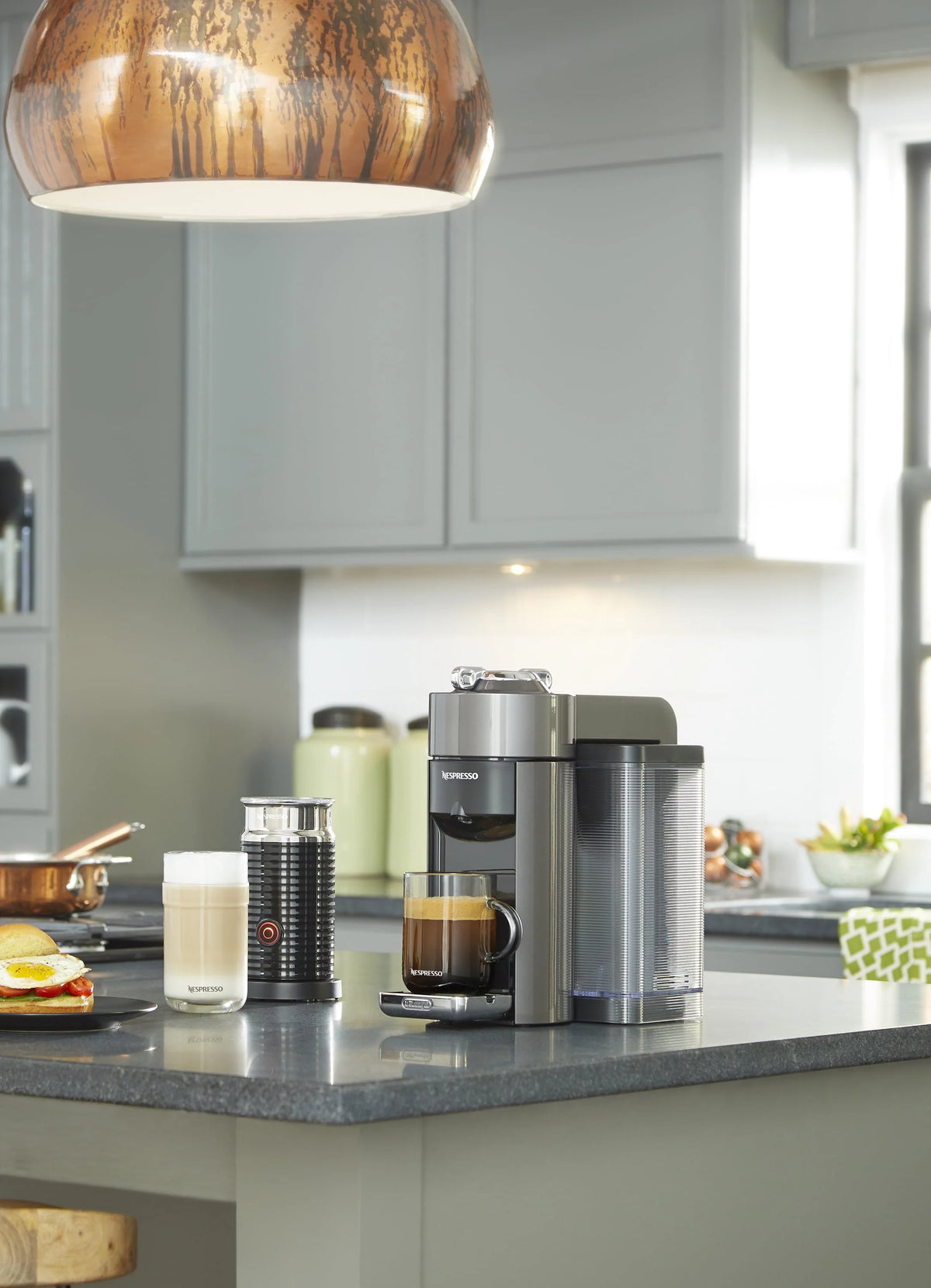 Coffee and Espresso Machine with Aerocinno I425