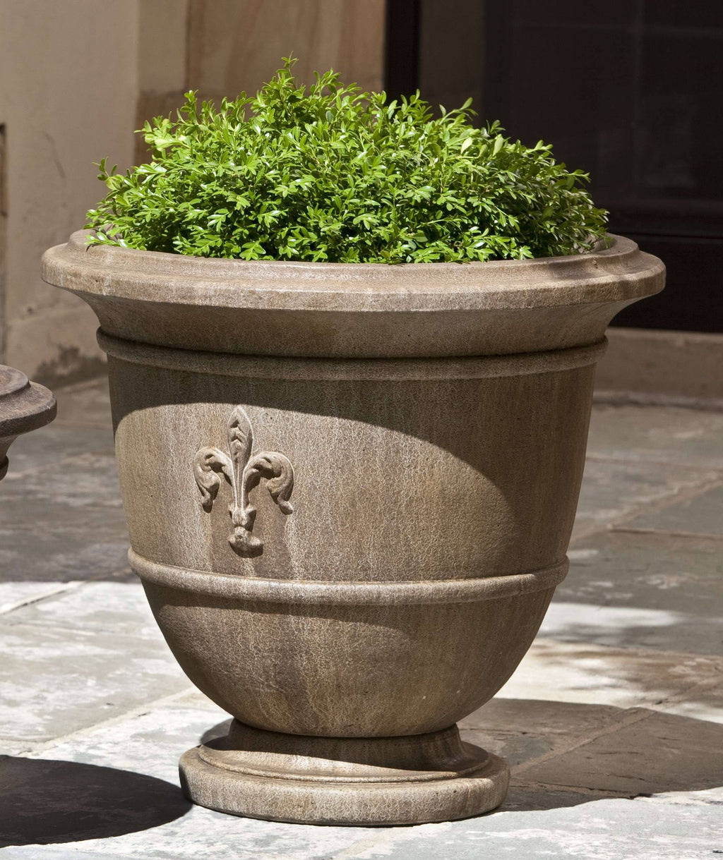 Grey Stone Urn U857