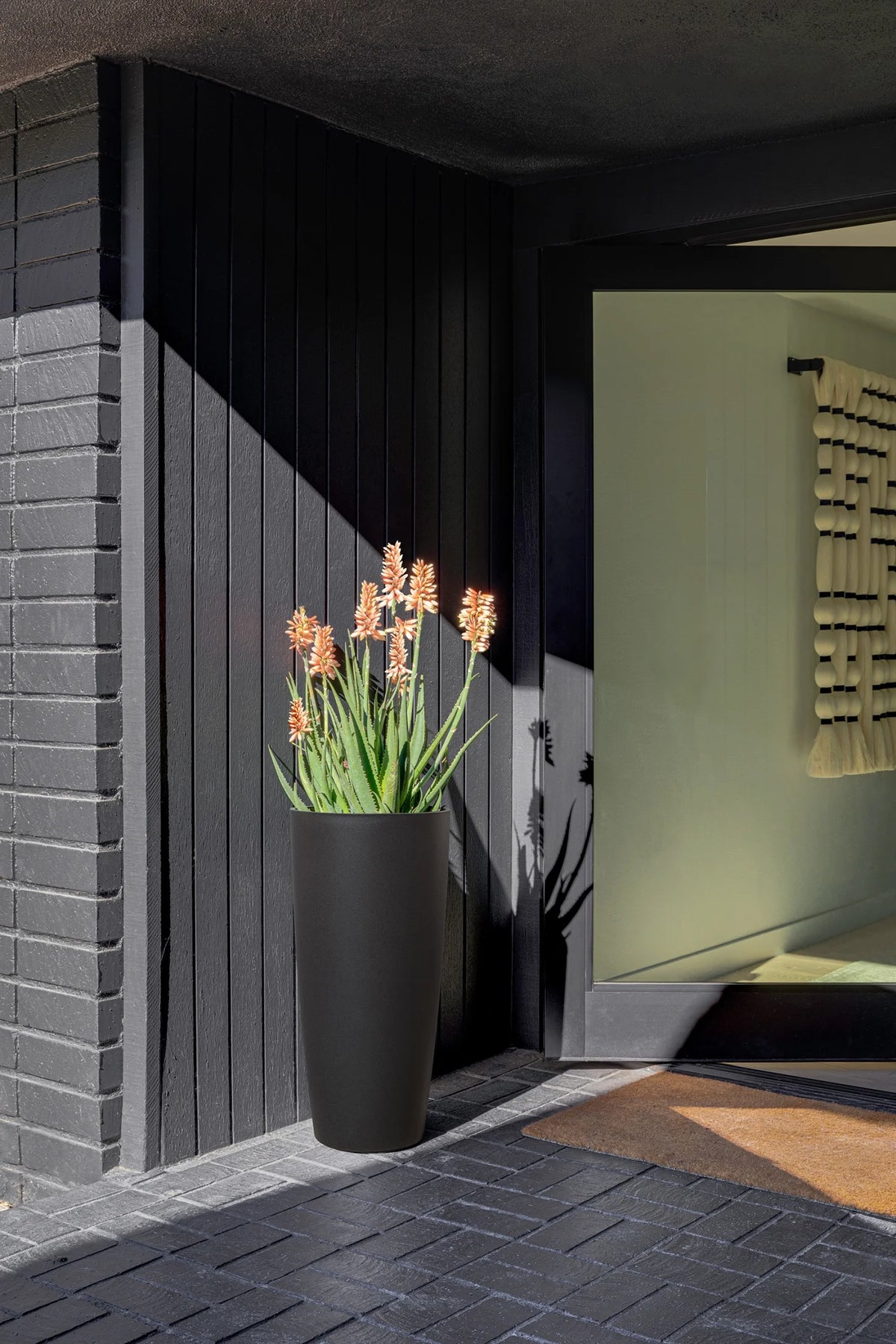 28" Black Plastic-Stone Planter I5575