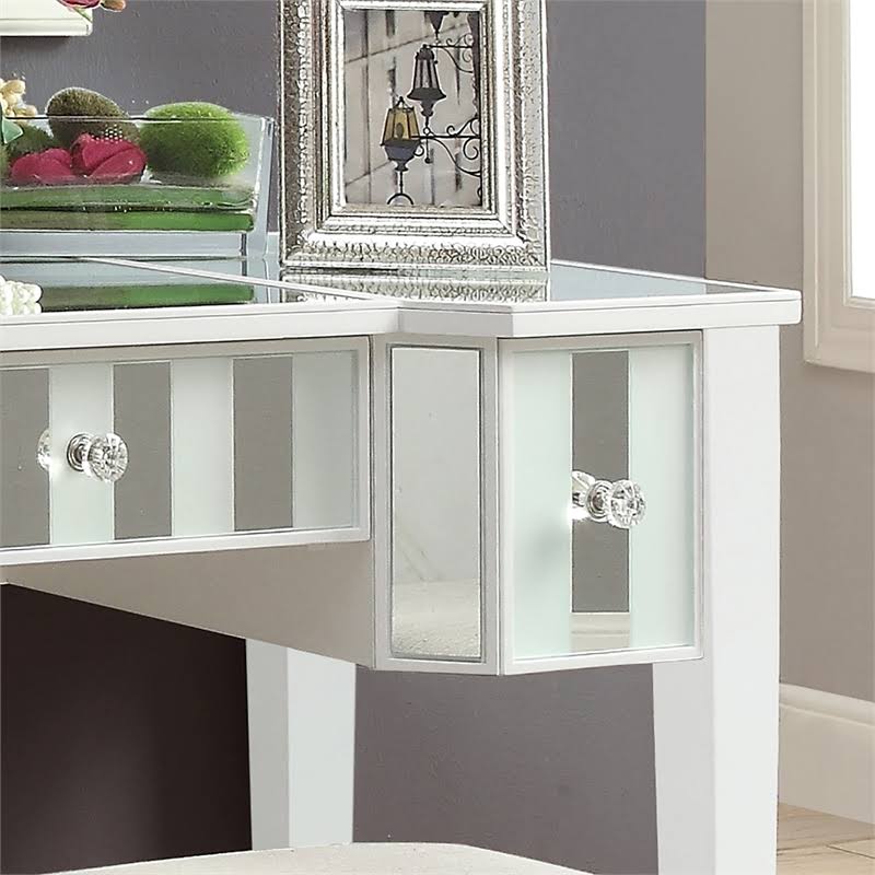 White Contemporary Vanity Set T3493