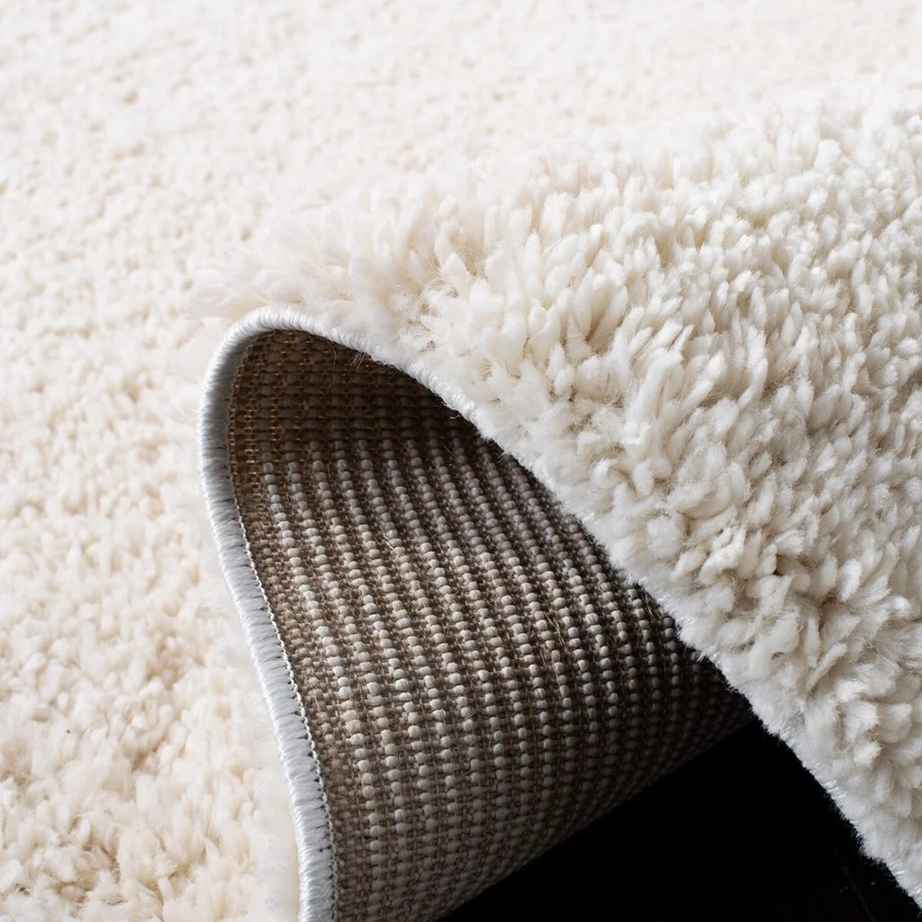 Ivory 4' x 4' Square Shag Area Rug S763