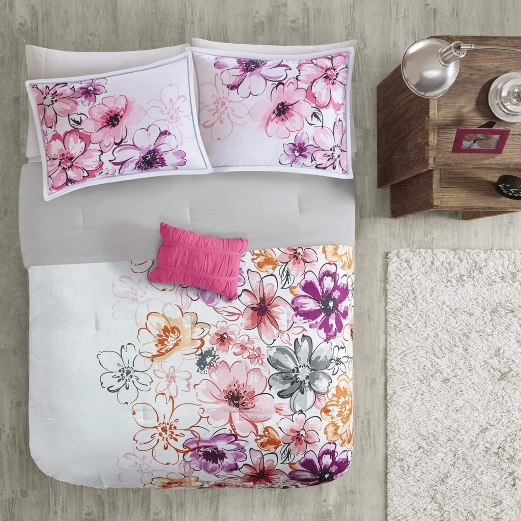Pink 4 Piece Comforter Set Y225