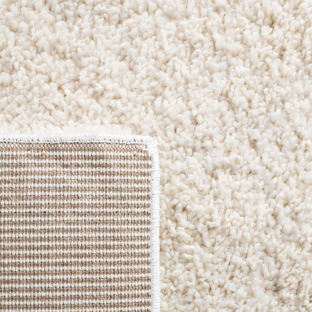 Ivory 4' x 4' Square Shag Area Rug S763